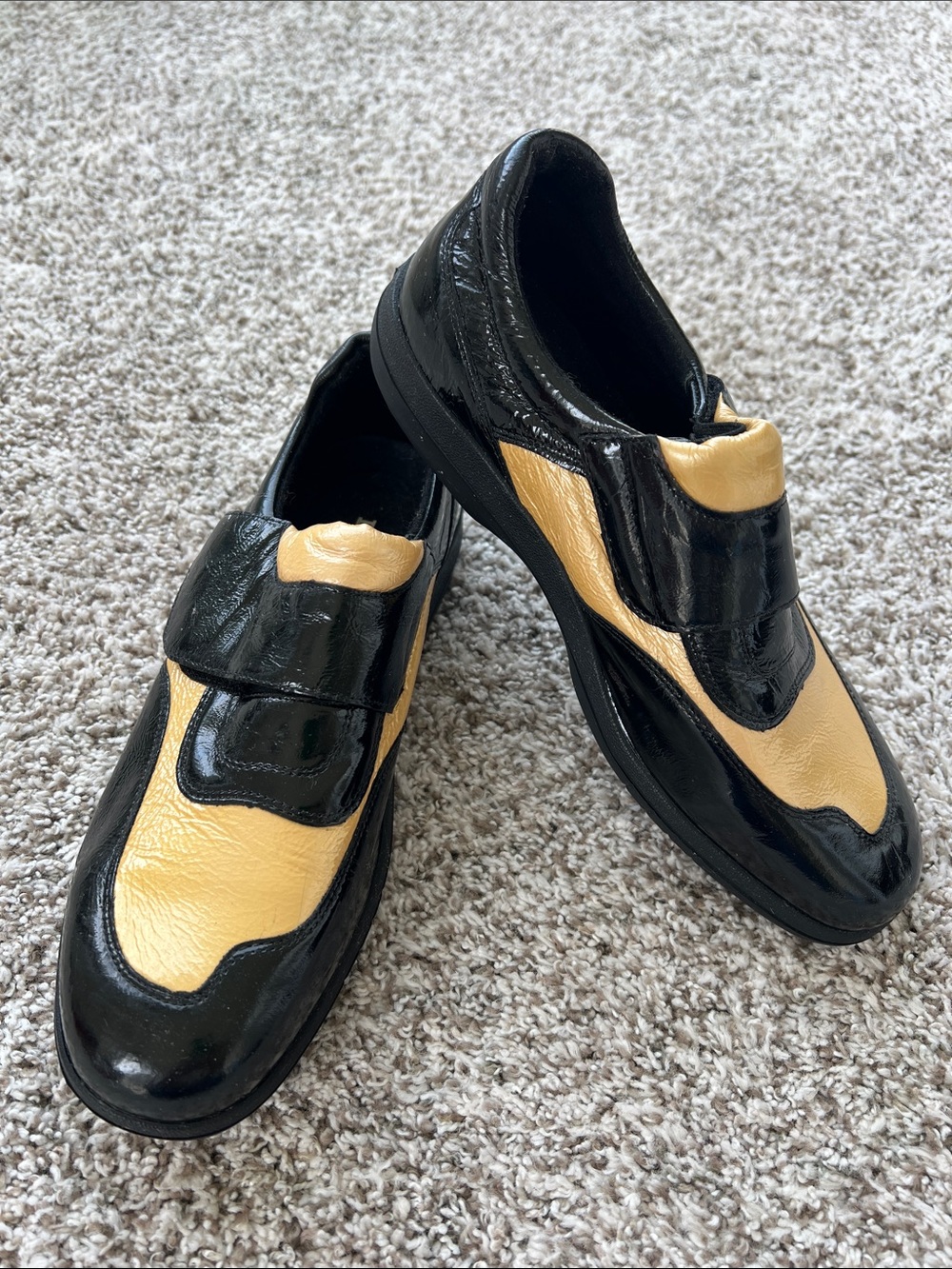 Bally Women's Vintage Golf Shoe In Tan/Black Size 8.5